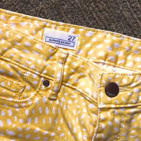 Jeans - Picture 3 of 5